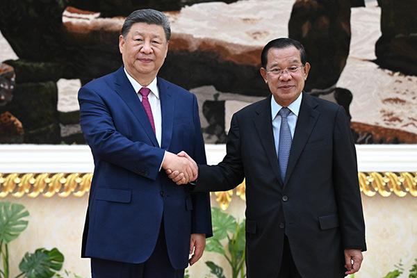 習(xí)近平會(huì)見柬埔寨人民黨主席、參議院主席洪森