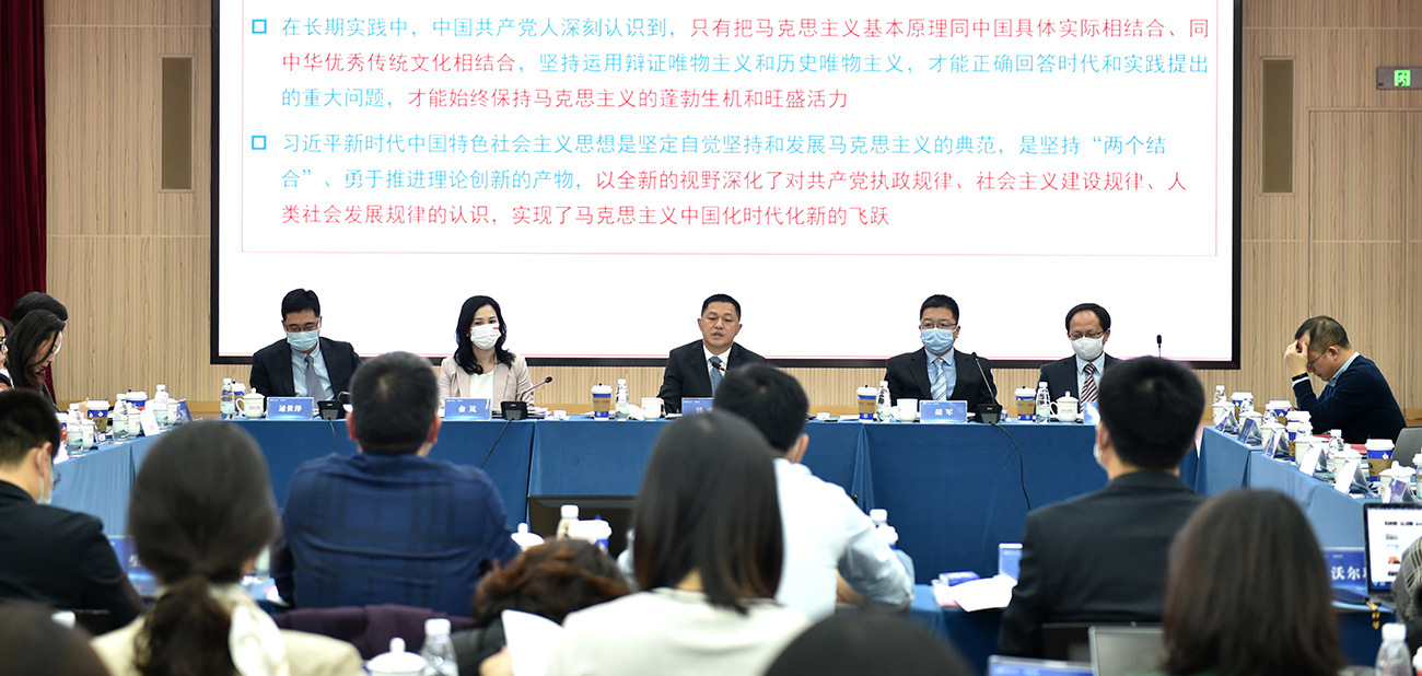 中國推動綠色低碳高質(zhì)量發(fā)展 歐企堅定在華投資信心<p>    生態(tài)環(huán)境部與歐在華跨國企業(yè)高層圓桌會向外界傳遞出中國推動綠色低碳高質(zhì)量發(fā)展的決心，提振外資企業(yè)在華投資的信心，進一步深化生態(tài)環(huán)境領域合作，共同推進美麗中國建設。<p>