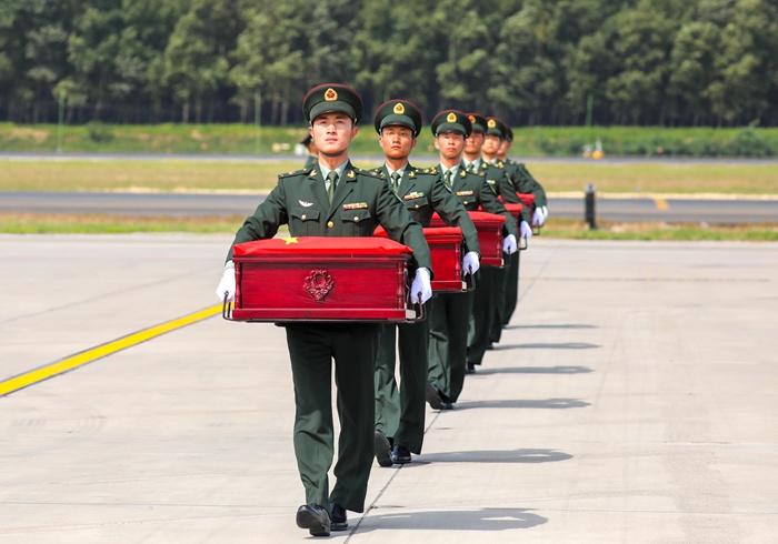 第十二批在韓志愿軍烈士遺骸迎回儀式在沈陽舉行